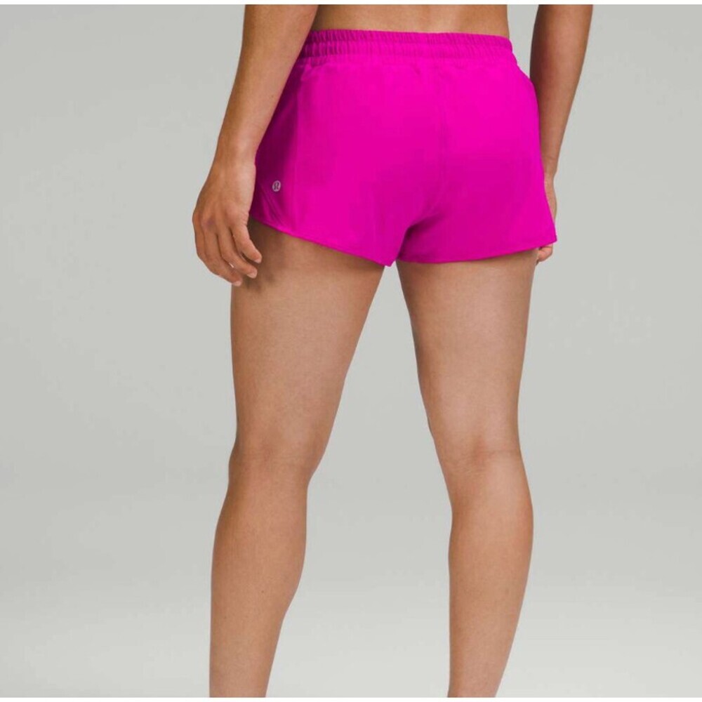 Lululemon Hotty Hot Low-Rise Lined Short 2.5" Purple Highlight Size 8 - Picture 1 of 5